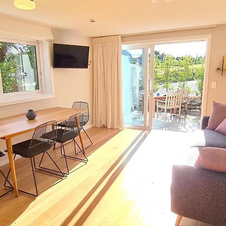 Kowhai Apartment - Private Opposite Golf Course Central واناكا المظهر الخارجي الصورة
